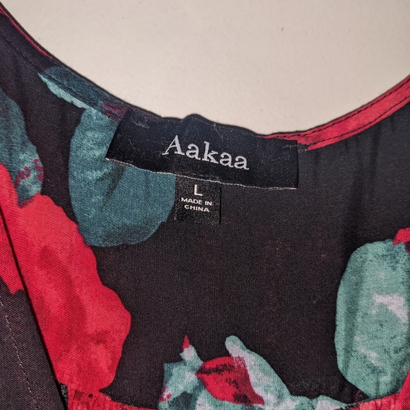 Lulu's red floral maxi dress - Picture 2 of 3